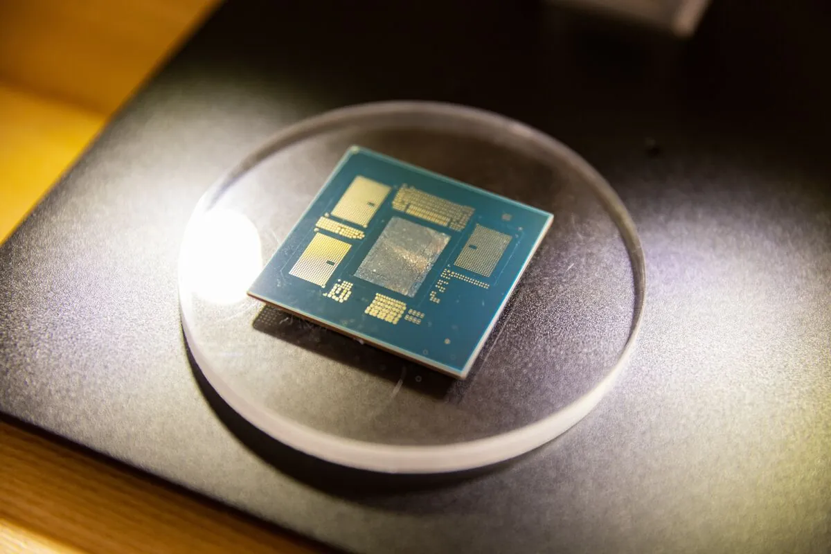 The Bureaucracy That's Losing the Chip War