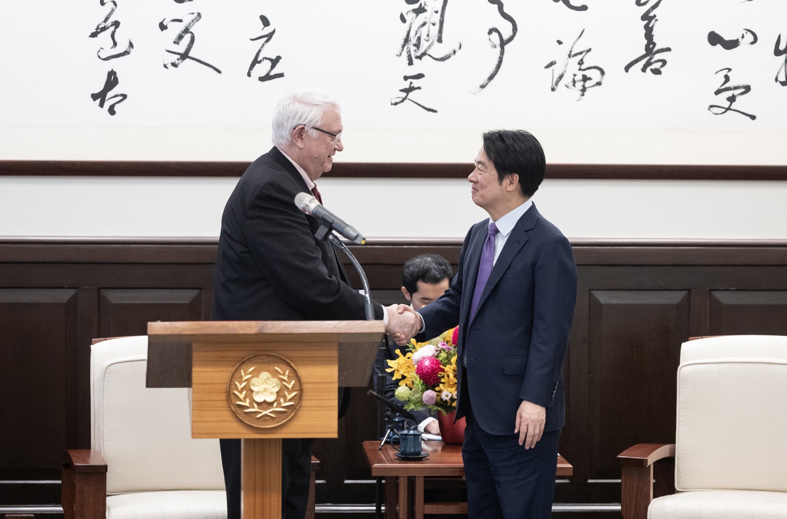 China Sent a Carrier Through the Taiwan Strait on the Same Day Japan Did